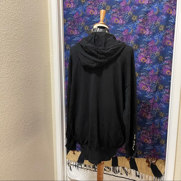 🌈 Amazing modern street studded hoodie - Picture 8 of 11